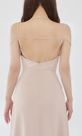 モデル：156cm（着用サイズ：FREE　着用カラー：P-BEG）