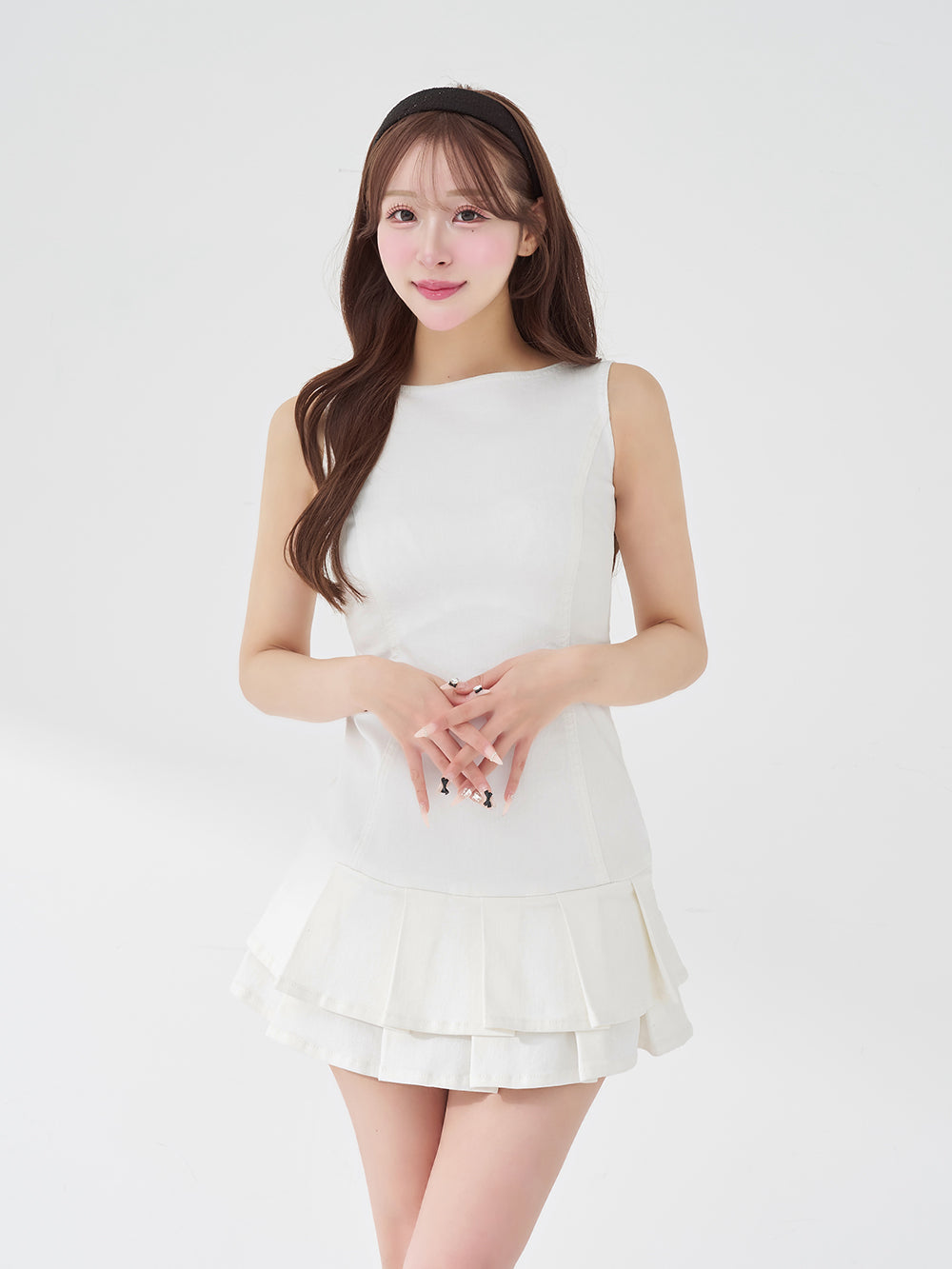 モデル：156cm（着用サイズ：FREE　着用カラー：WHT）