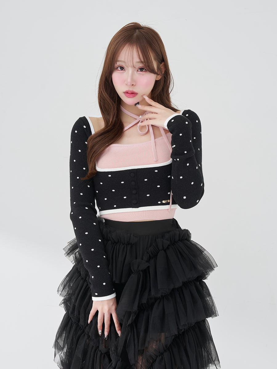 モデル：156cm（着用サイズ：FREE　着用カラー：BLK）