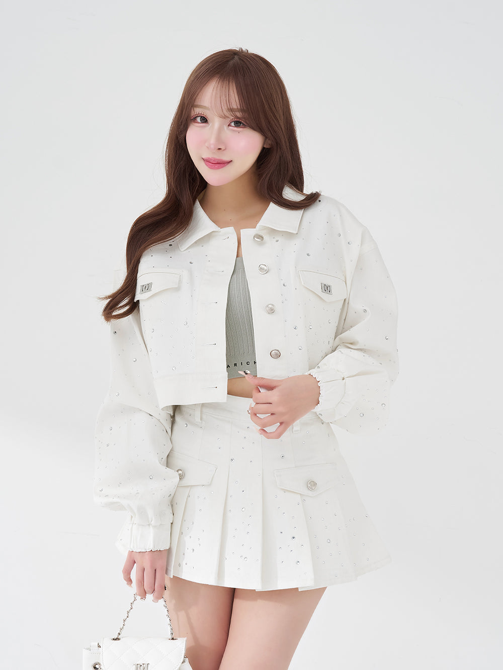 モデル：156cm（着用サイズ：S　着用カラー：WHT）