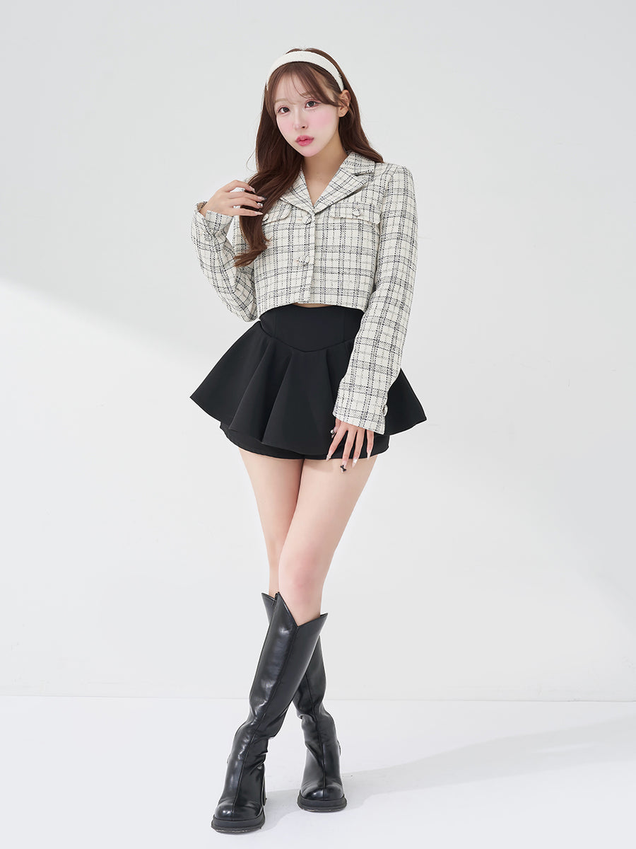 モデル：156cm（着用サイズ：FREE　着用カラー：BLK）