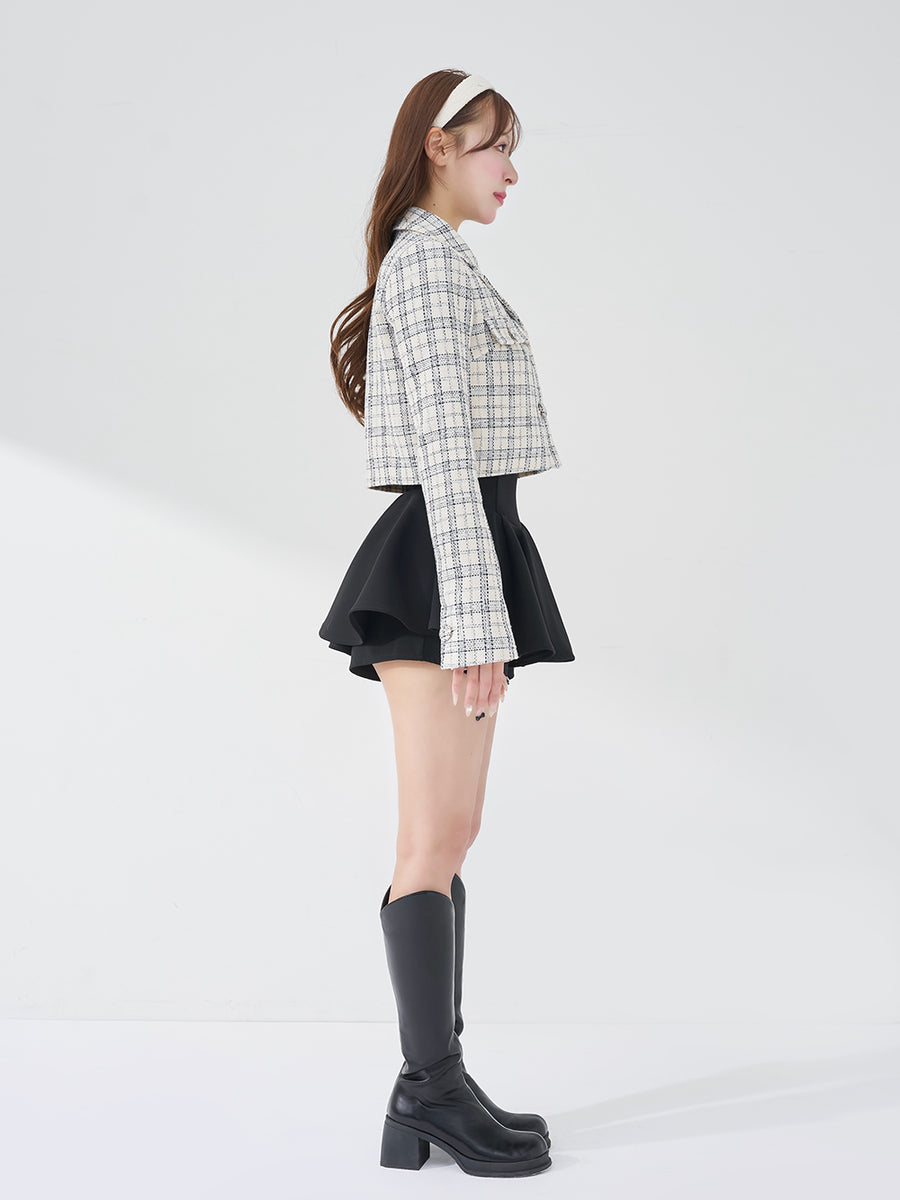 モデル：156cm（着用サイズ：FREE　着用カラー：BLK）