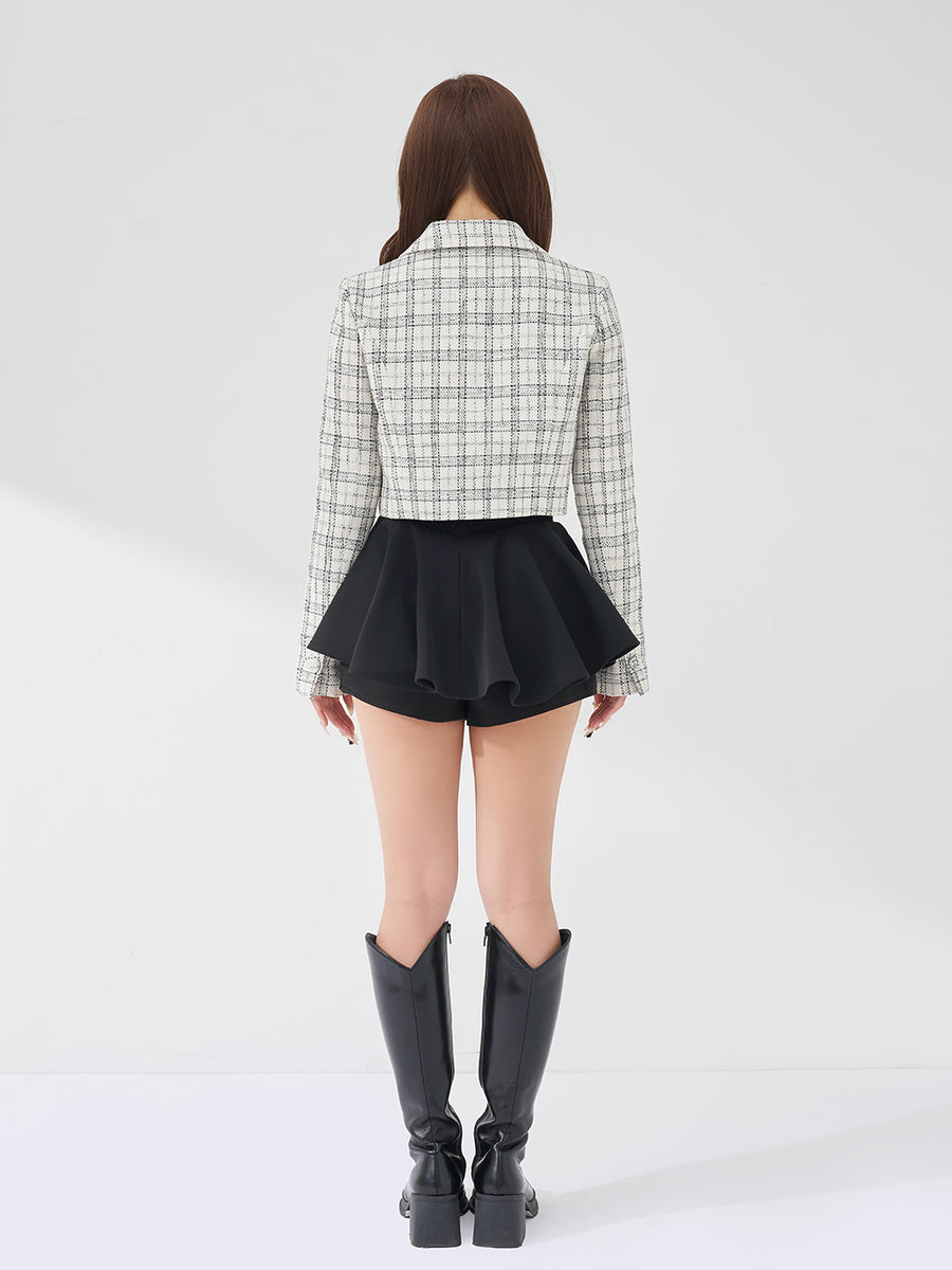 モデル：156cm（着用サイズ：FREE　着用カラー：BLK）