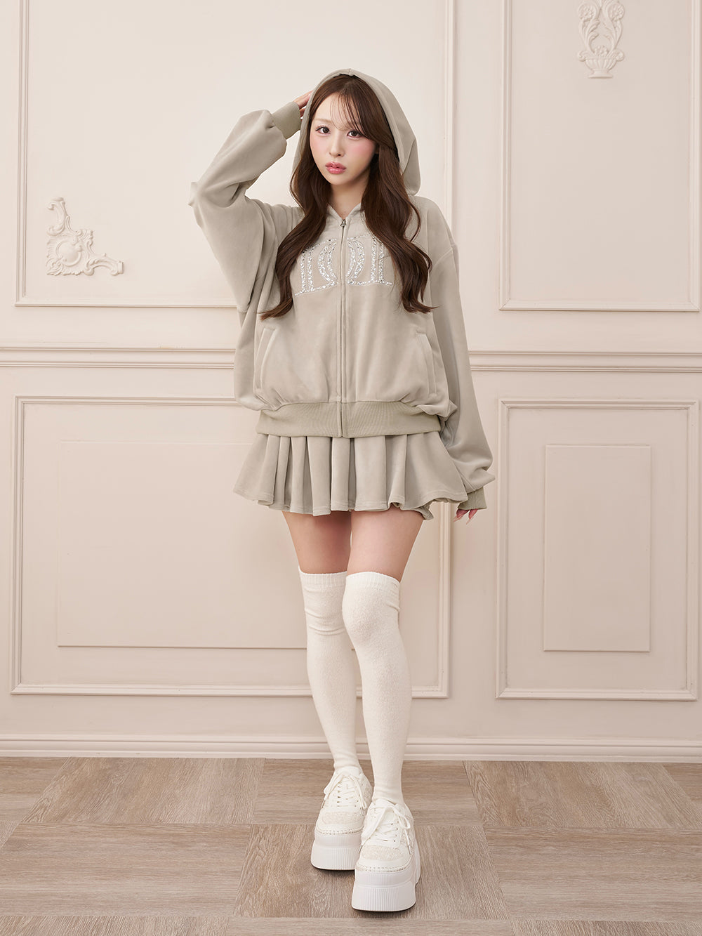 モデル：156cm（着用サイズ：FREE　着用カラー：GRY）