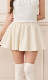 モデル：156cm（着用サイズ：FREE　着用カラー：WHT）