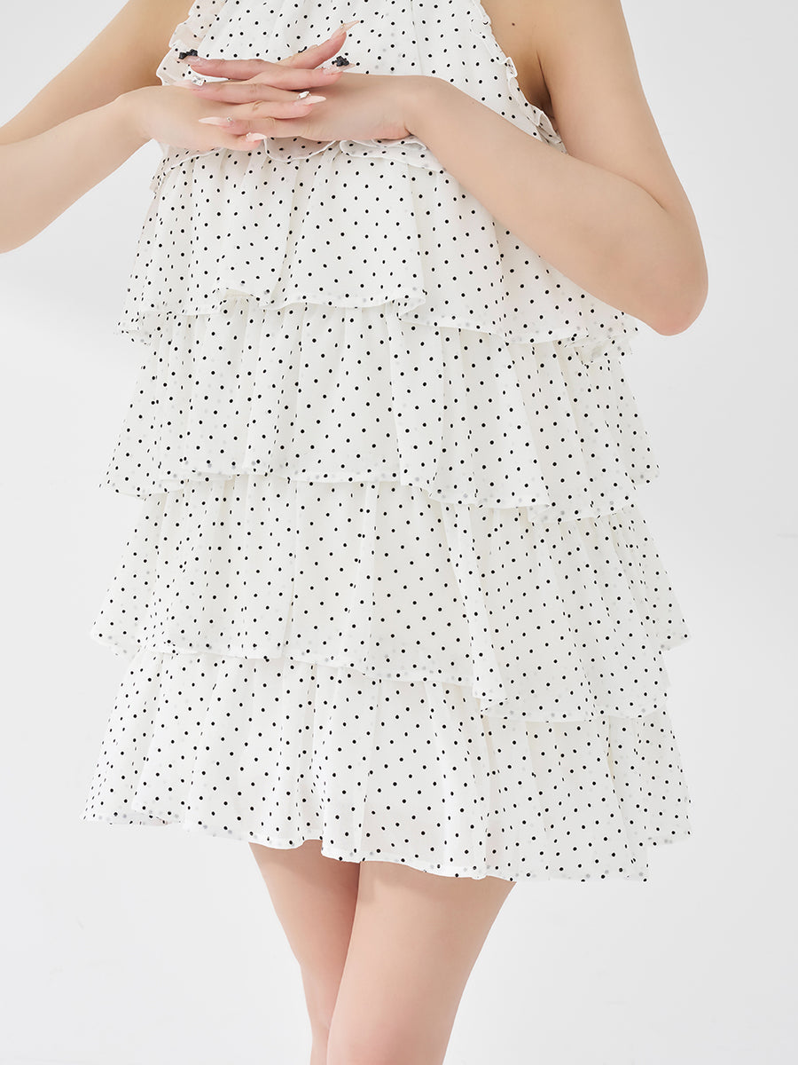 モデル：156cm（着用サイズ：FREE　着用カラー：IVO）