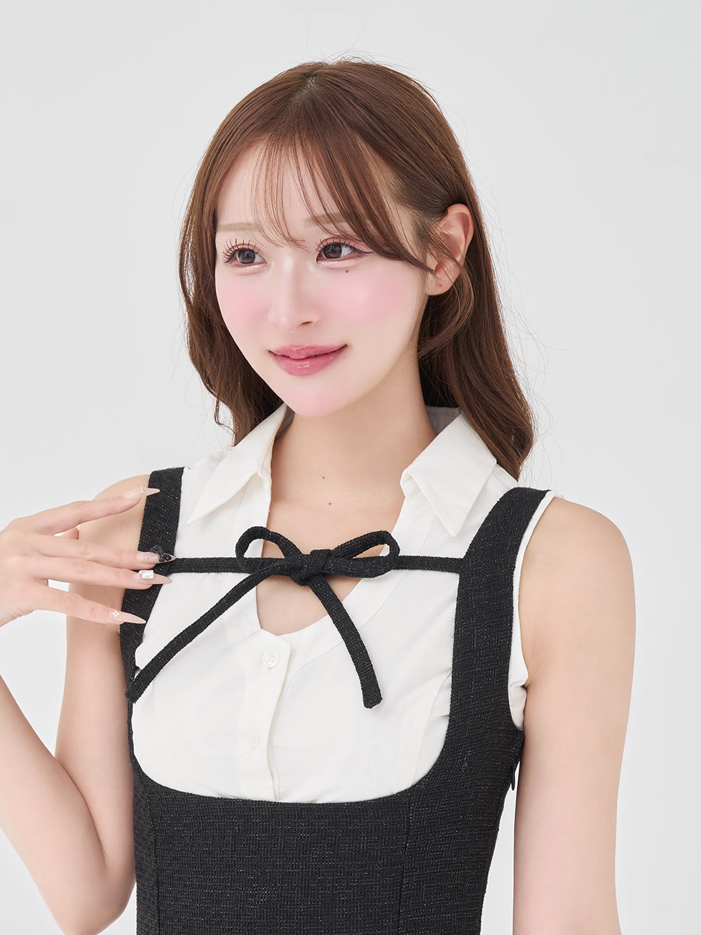 モデル：156cm（着用サイズ：FREE　着用カラー：BLK）