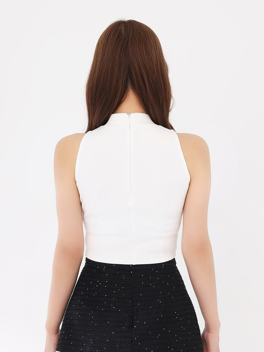 モデル：156cm（着用サイズ：FREE　着用カラー：WHT）