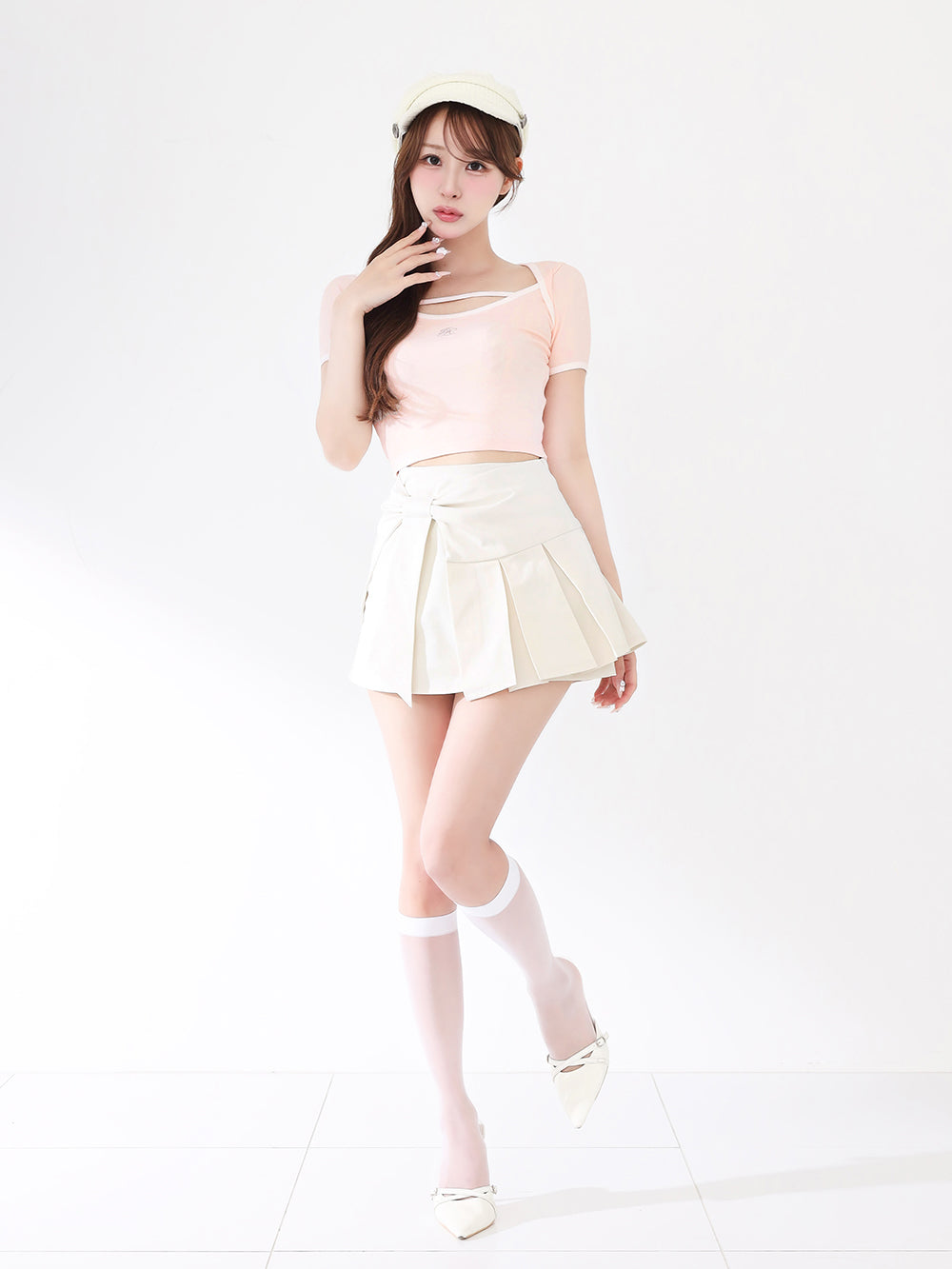 モデル：156cm（着用サイズ：FREE　着用カラー：PNK）