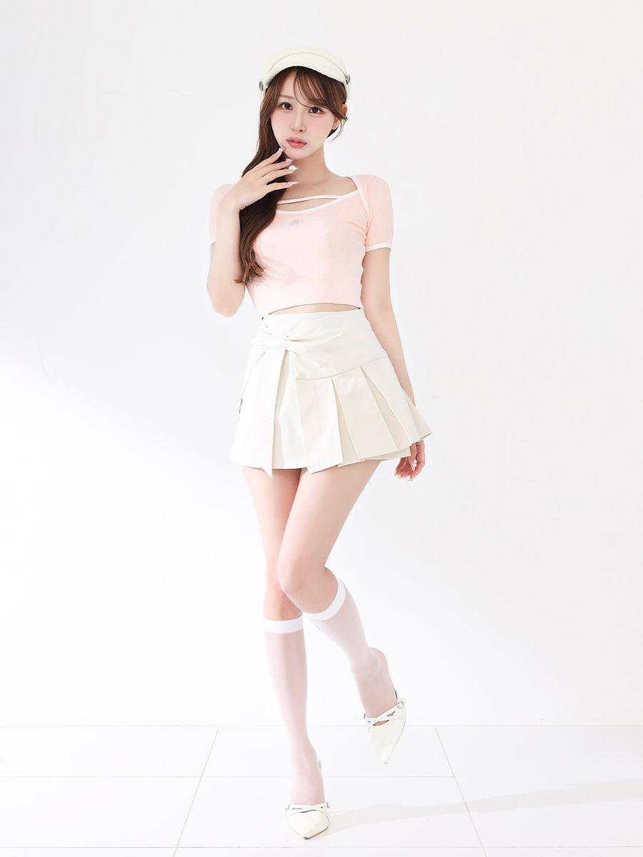 モデル：156cm（着用サイズ：S　着用カラー：IVO）