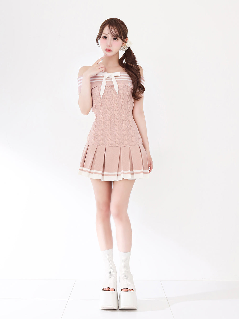 モデル：156cm（着用サイズ：FREE　着用カラー：PNK）