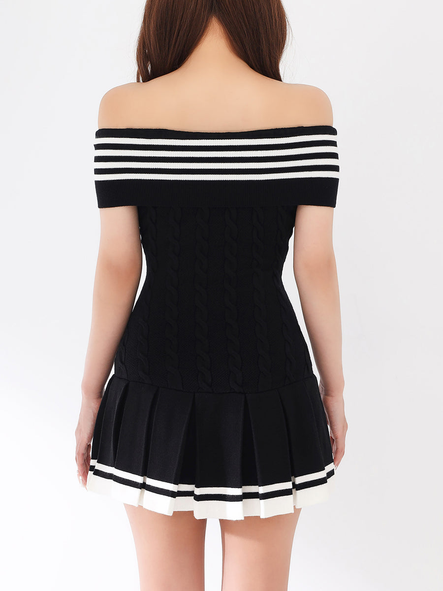モデル：156cm（着用サイズ：FREE　着用カラー：BLK）