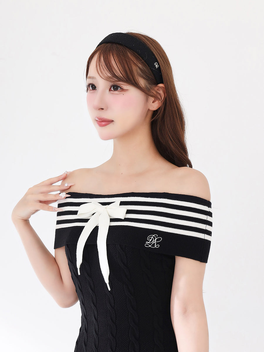 モデル：156cm（着用サイズ：FREE　着用カラー：BLK）