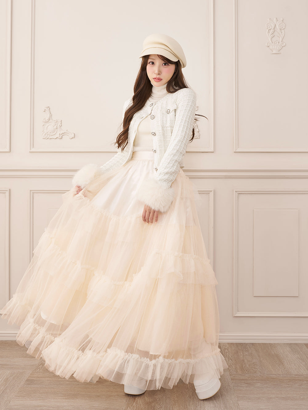 モデル：156cm（着用サイズ：FREE　着用カラー：WHT）