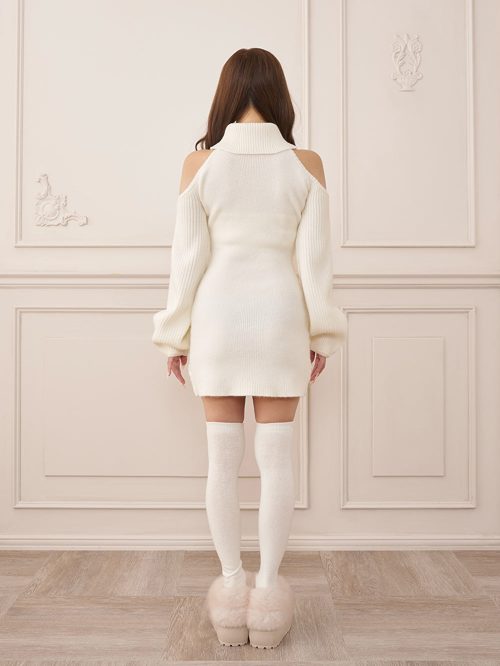 モデル：156cm（着用サイズ：FREE　着用カラー：WHT）