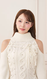 モデル：156cm（着用サイズ：FREE　着用カラー：WHT）