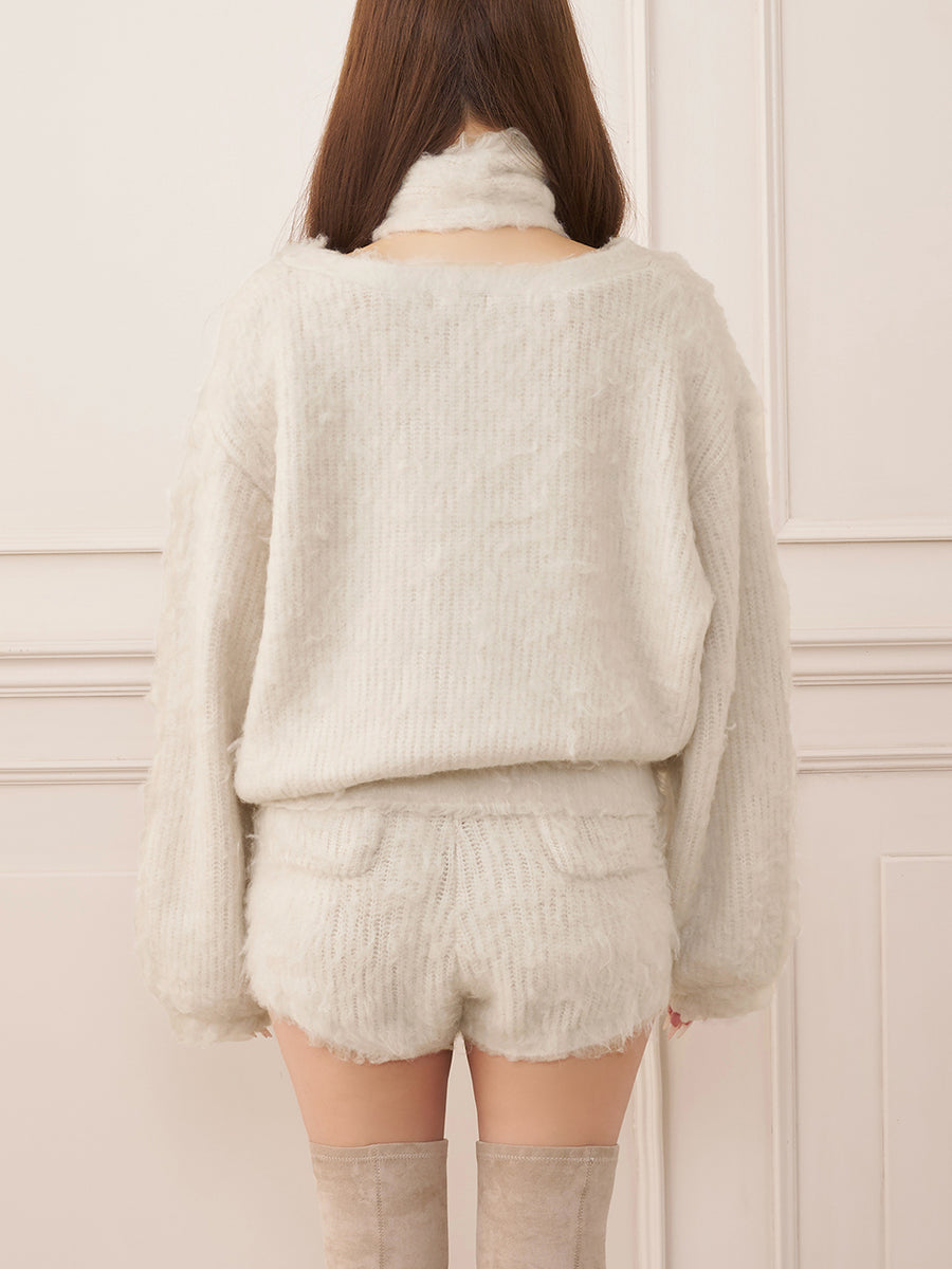 モデル：156cm（着用サイズ：FREE　着用カラー：IVO）