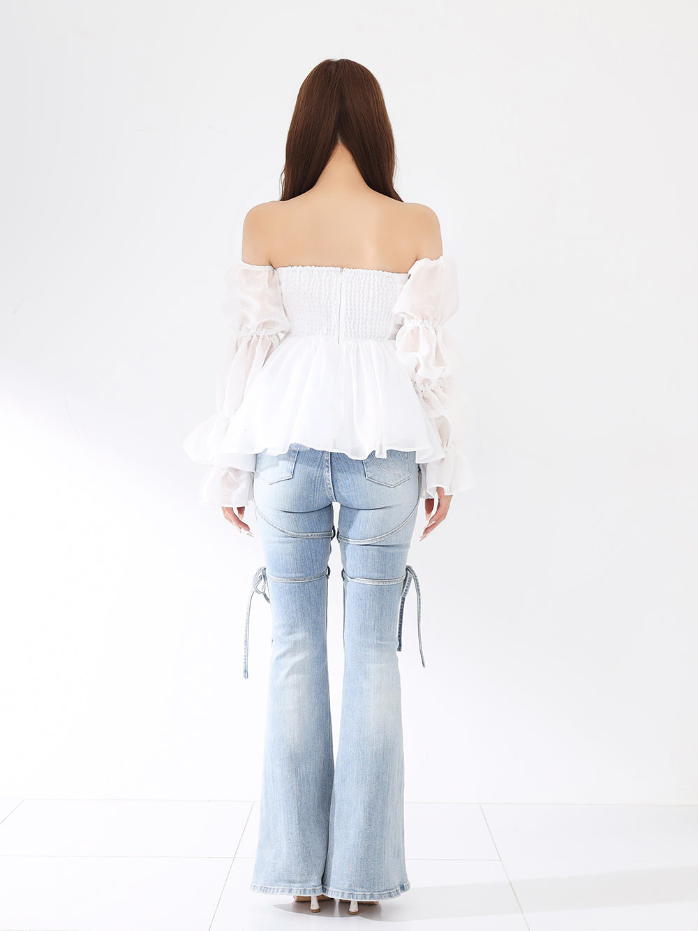 モデル：156cm（着用サイズ：FREE　着用カラー：WHT）