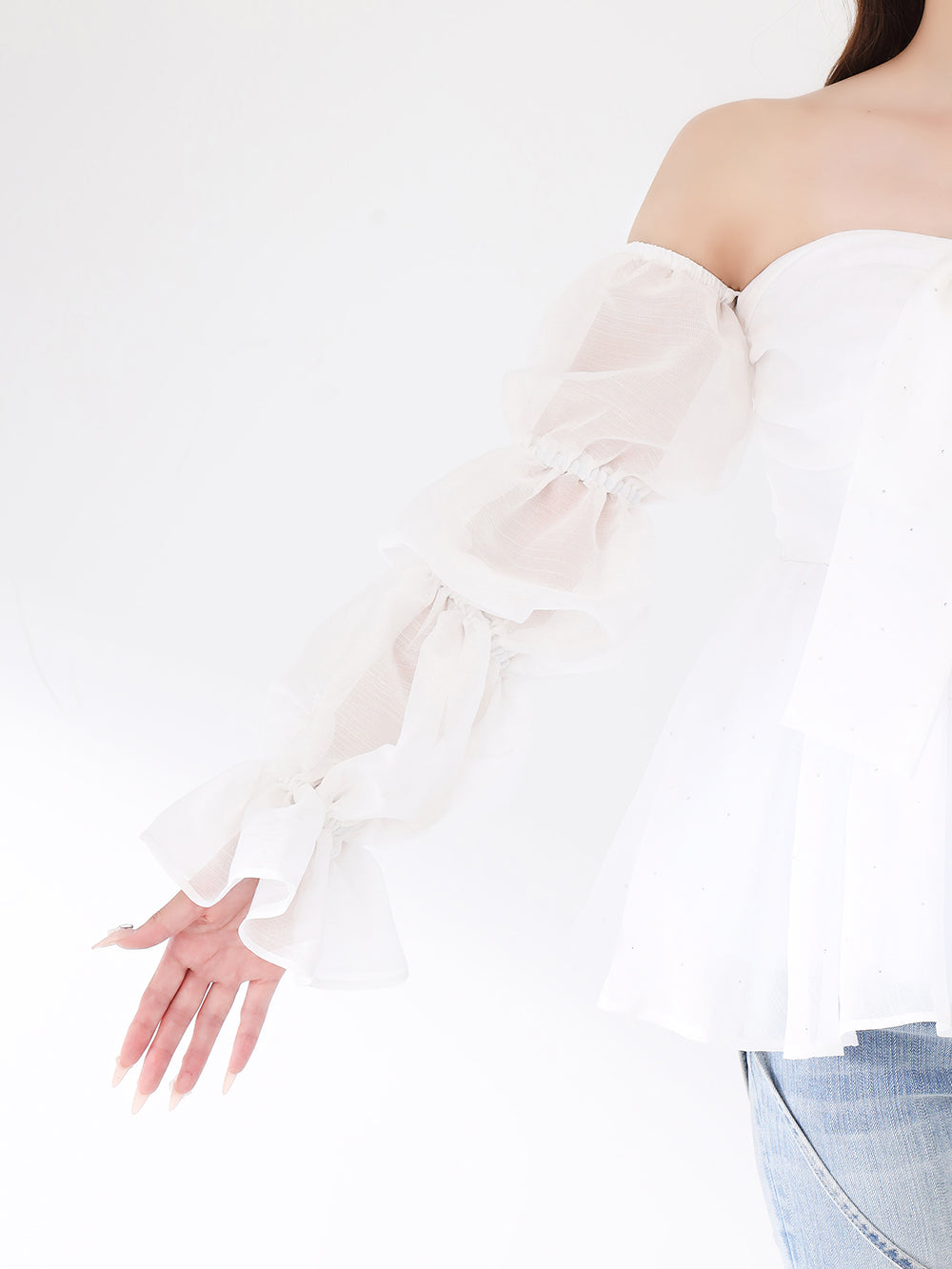 モデル：156cm（着用サイズ：FREE　着用カラー：WHT）