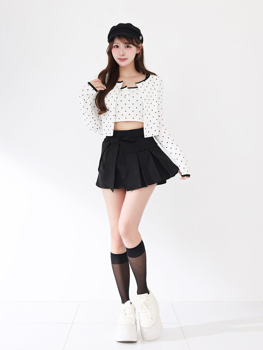 モデル：156cm（着用サイズ：S　着用カラー：BLK）