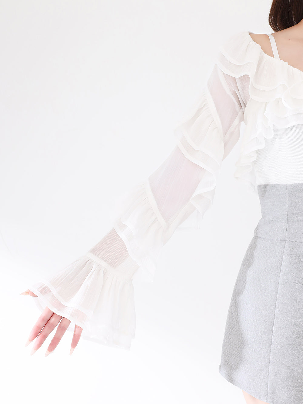 モデル：156cm（着用サイズ：FREE　着用カラー：WHT）