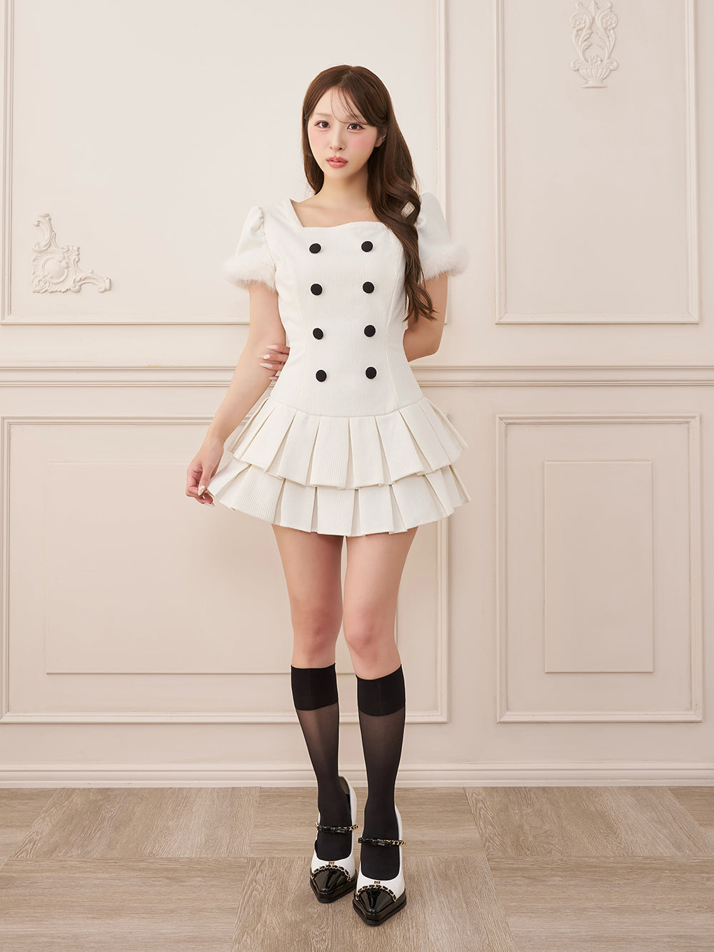 モデル：156cm（着用サイズ：FREE　着用カラー：IVO）
