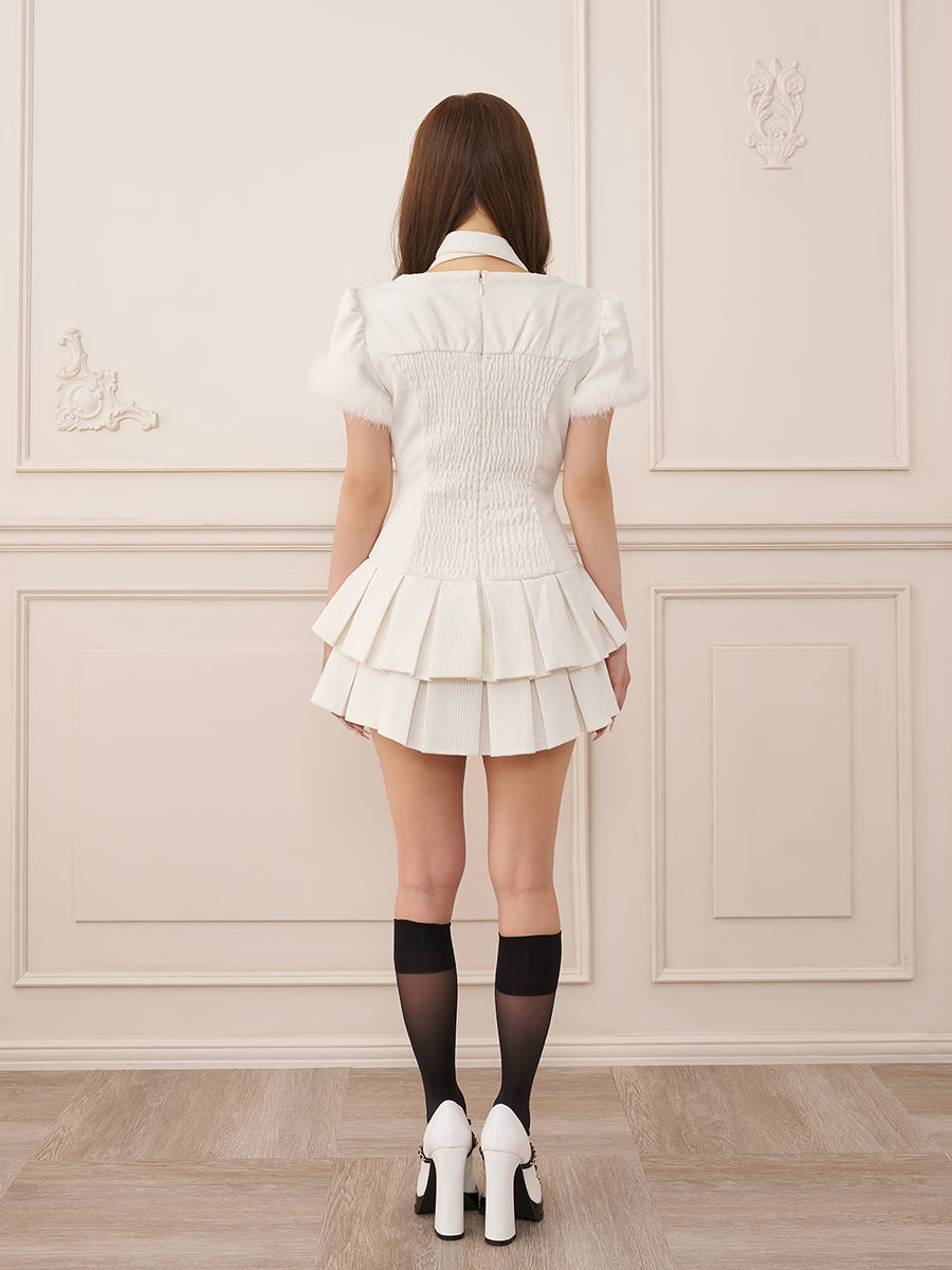 モデル：156cm（着用サイズ：FREE　着用カラー：IVO）