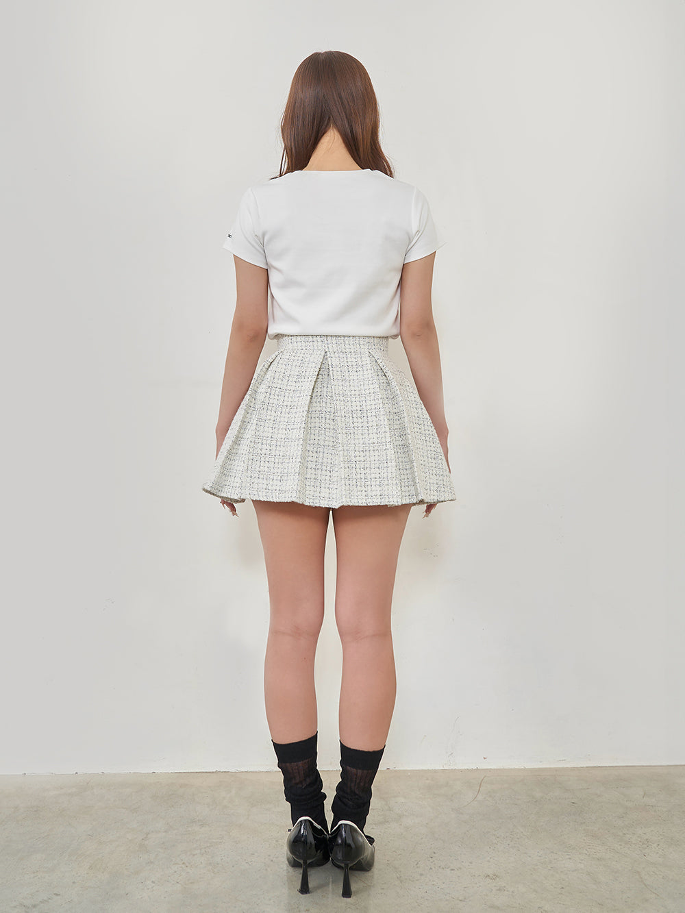 モデル：156cm（着用サイズ：S　着用カラー：WHT）