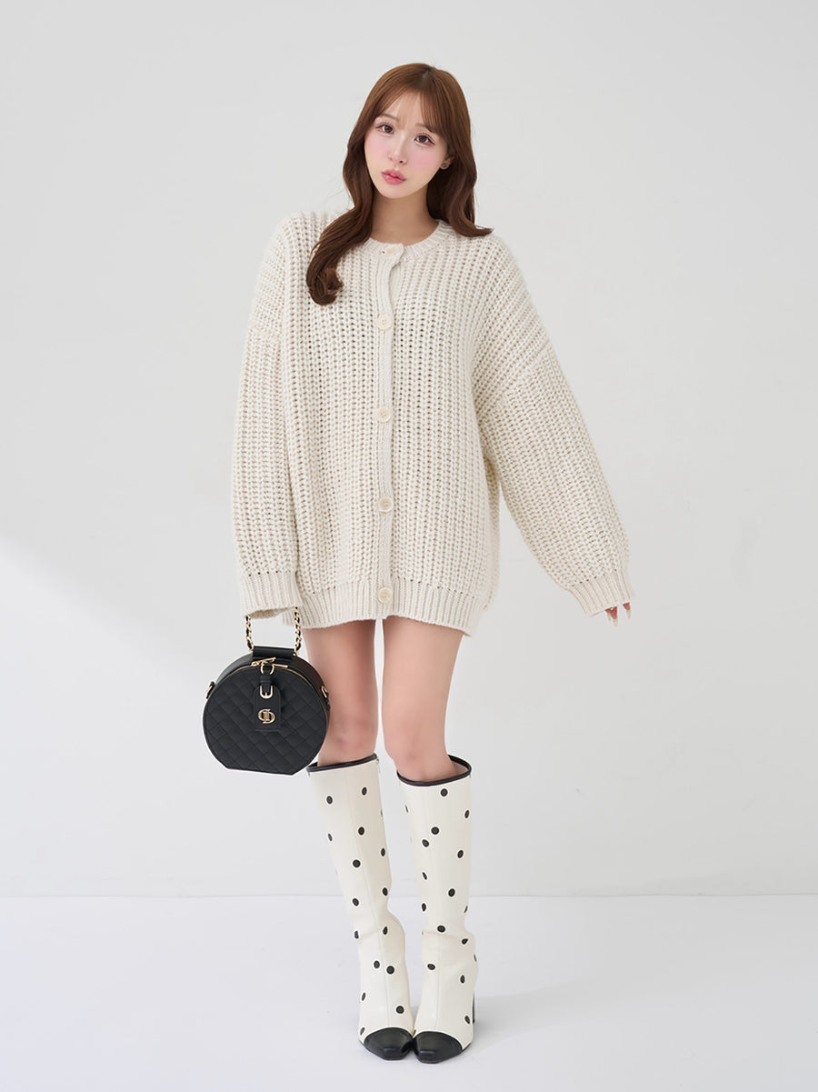 モデル：156cm（着用サイズ：FREE　着用カラー：IVO）