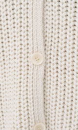 モデル：156cm（着用サイズ：FREE　着用カラー：IVO）