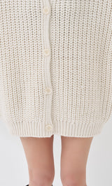 モデル：156cm（着用サイズ：FREE　着用カラー：IVO）