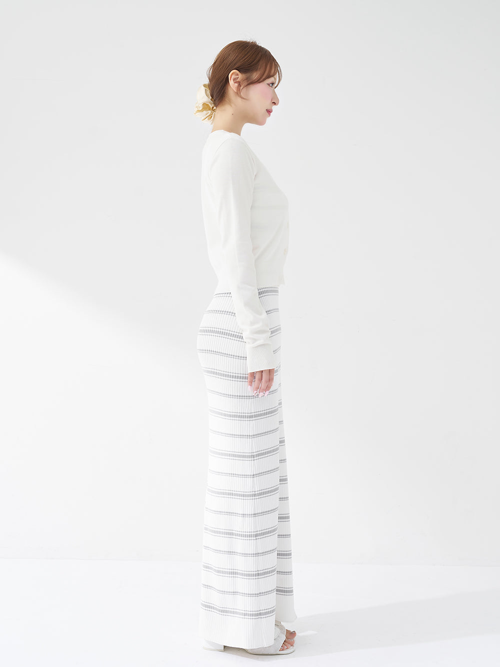 モデル：156cm（着用サイズ：FREE　着用カラー：WHT）