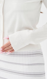 モデル：156cm（着用サイズ：FREE　着用カラー：WHT）