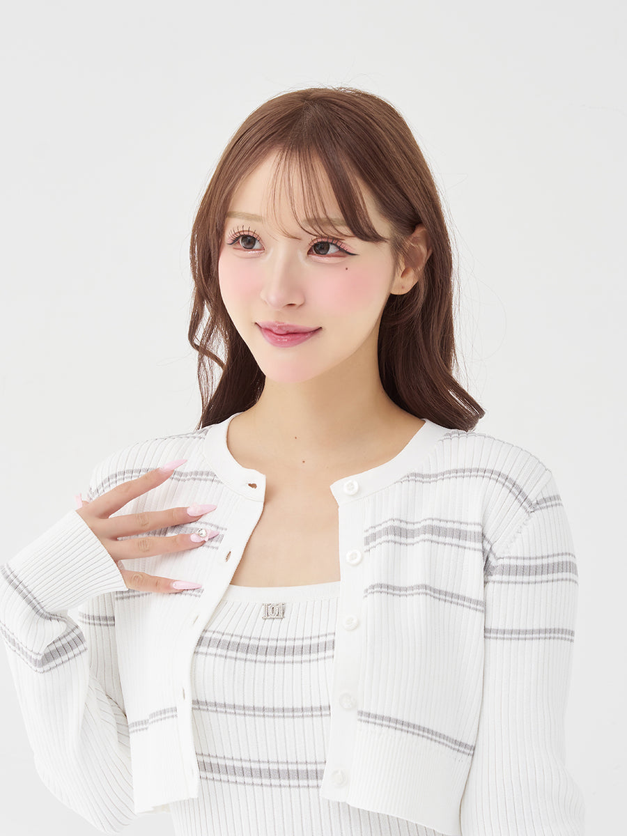 モデル：156cm（着用サイズ：FREE　着用カラー：WHT）