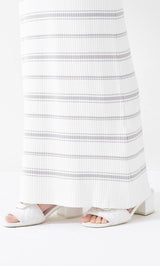 モデル：156cm（着用サイズ：FREE　着用カラー：WHT）