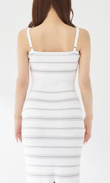 モデル：156cm（着用サイズ：FREE　着用カラー：WHT）