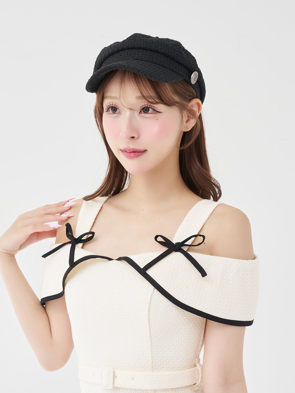 モデル：156cm（着用サイズ：FREE　着用カラー：WHT）