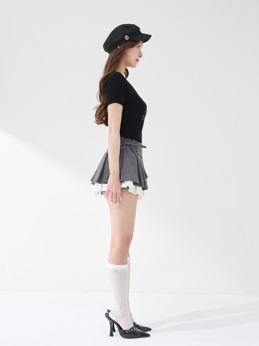 モデル：156cm（着用サイズ：FREE　着用カラー：BLK）