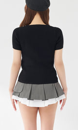 モデル：156cm（着用サイズ：FREE　着用カラー：BLK）