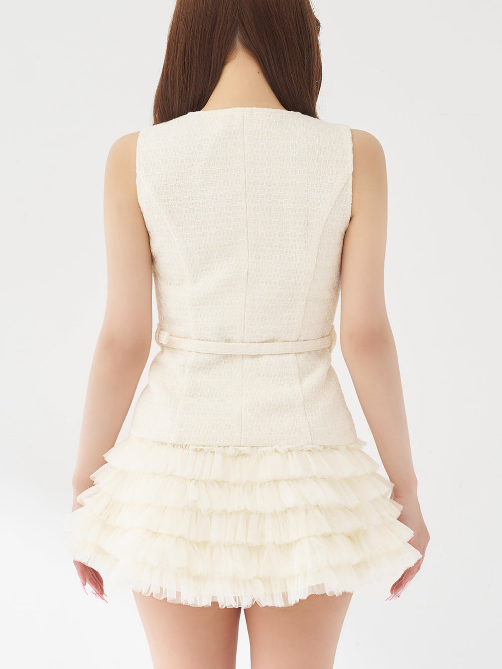 モデル：156cm（着用サイズ：FREE　着用カラー：IVO）