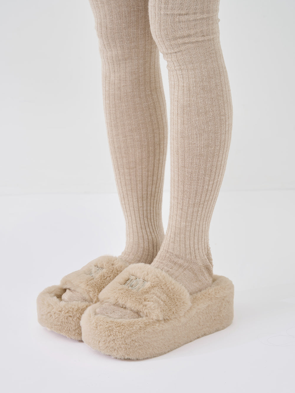 サイズ：M　カラー：BEG