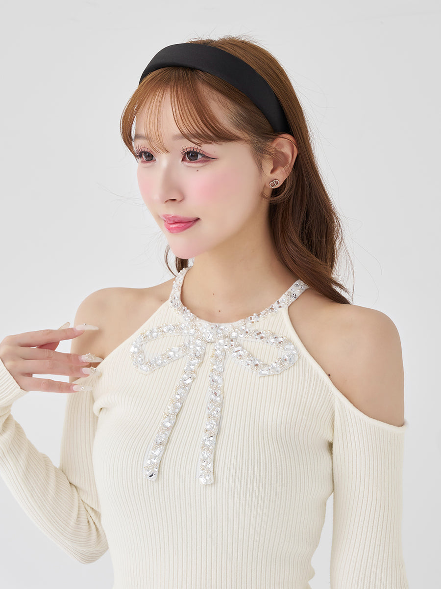 モデル：156cm（着用サイズ：FREE　着用カラー：IVO）