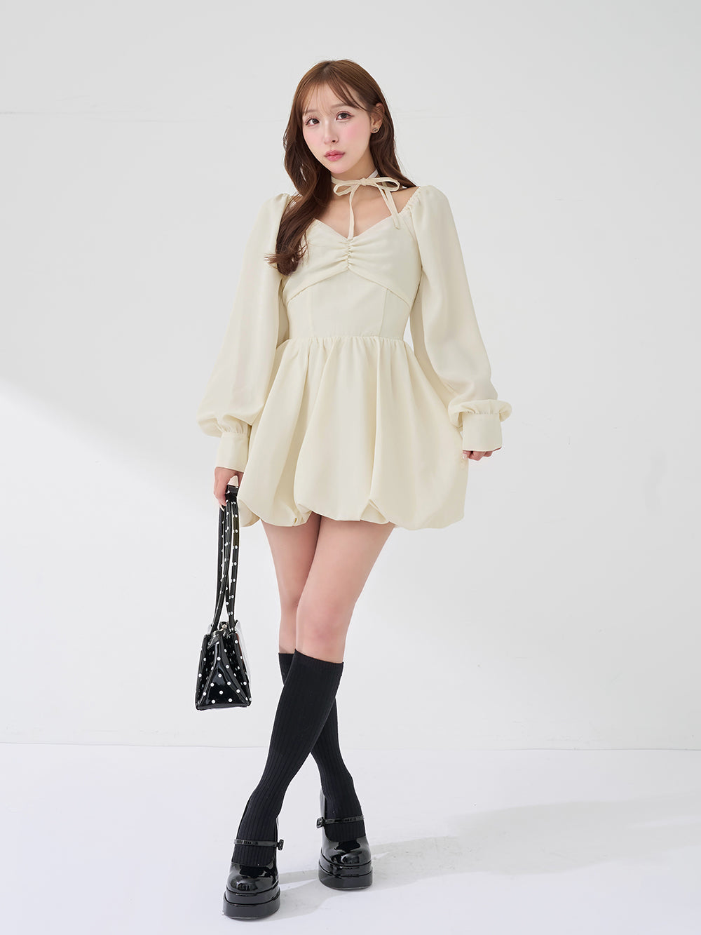 モデル：156cm（着用サイズ：FREE　着用カラー：IVO）