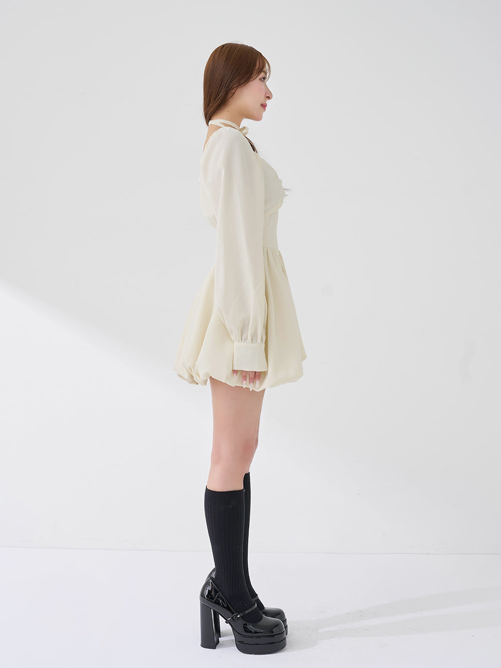 モデル：156cm（着用サイズ：FREE　着用カラー：IVO）