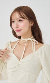 モデル：156cm（着用サイズ：FREE　着用カラー：IVO）