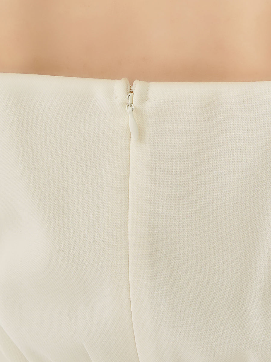 モデル：156cm（着用サイズ：FREE　着用カラー：IVO）