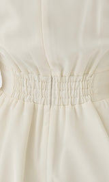 モデル：156cm（着用サイズ：FREE　着用カラー：IVO）