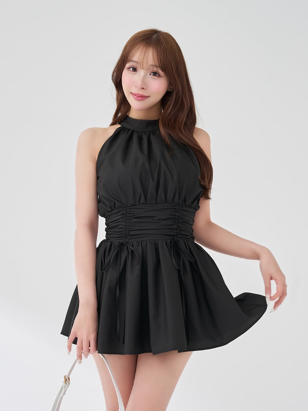 モデル：156cm（着用サイズ：FREE　着用カラー：BLK）