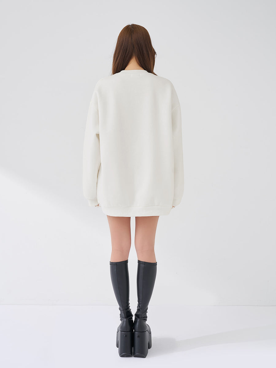 モデル：156cm（着用サイズ：FREE　着用カラー：WHT）