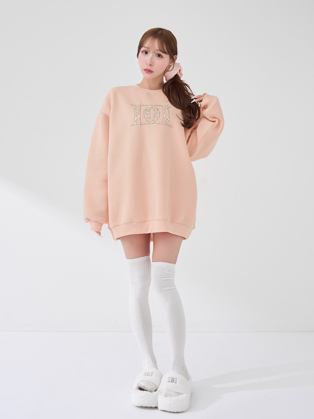 モデル：156cm（着用サイズ：FREE　着用カラー：PNK）